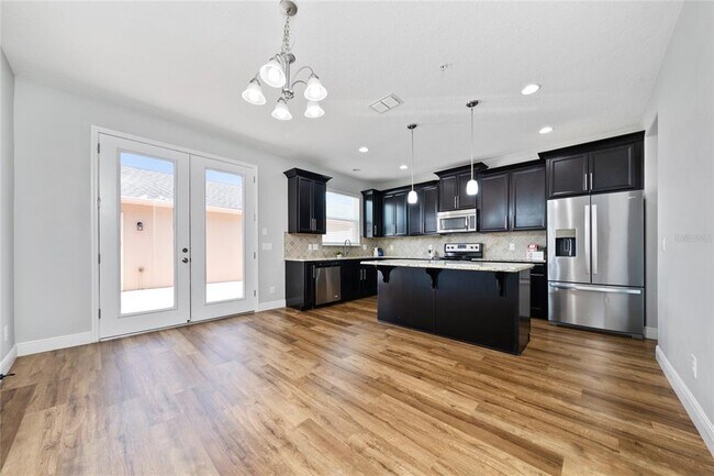 Building Photo - 8387 Lovett Ave