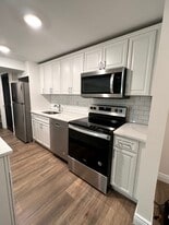 Building Photo - 91 Main St