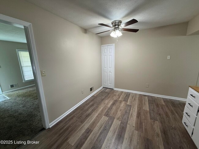 Building Photo - 6803 Taffy Ann Dr