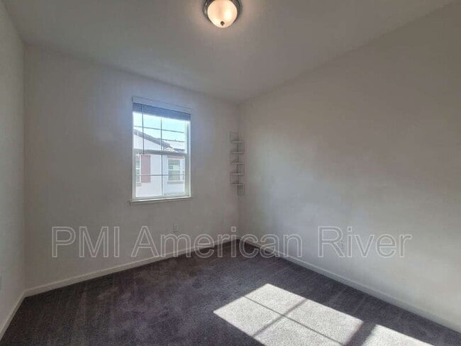 Building Photo - 4371 Garonne Walk