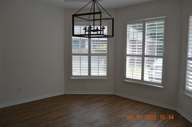 Building Photo - 4007 Sand Terrace Dr