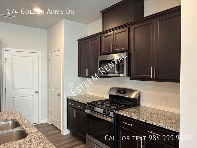 Building Photo - 174 Golden Arms Dr