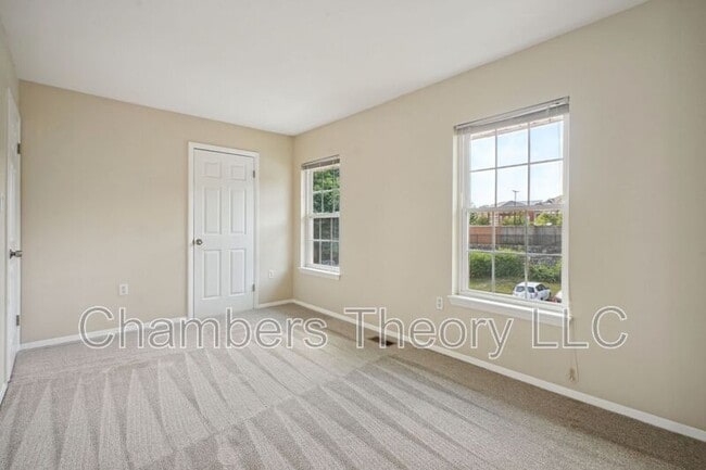 Building Photo - 9497 Linden Leaf Ct