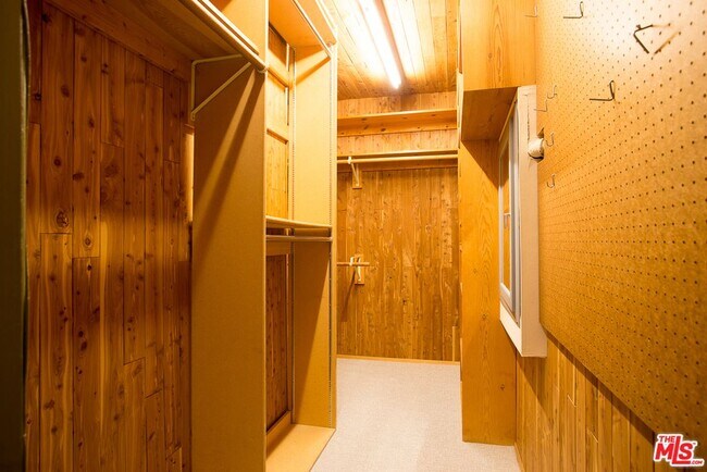 Building Photo - 8380 Waring Ave