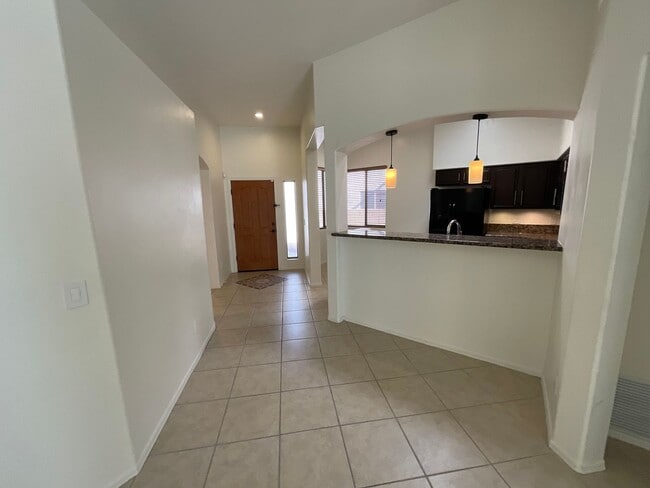 Building Photo - Gated community near Sabino Canyon/Tangue Verde