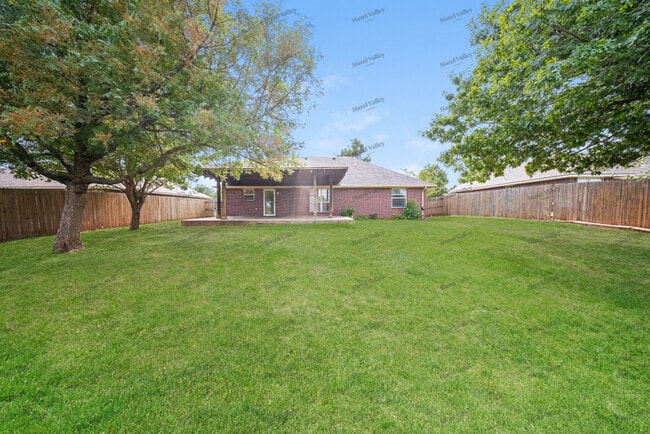 Building Photo - 484 Timber Ridge Rd