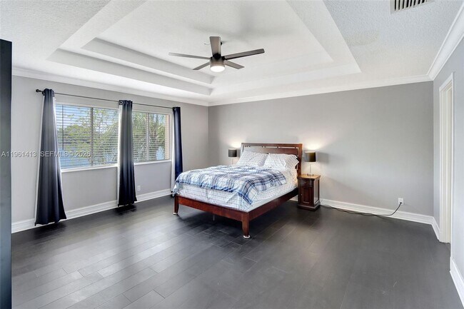 Building Photo - 4450 Banyan Trails Dr