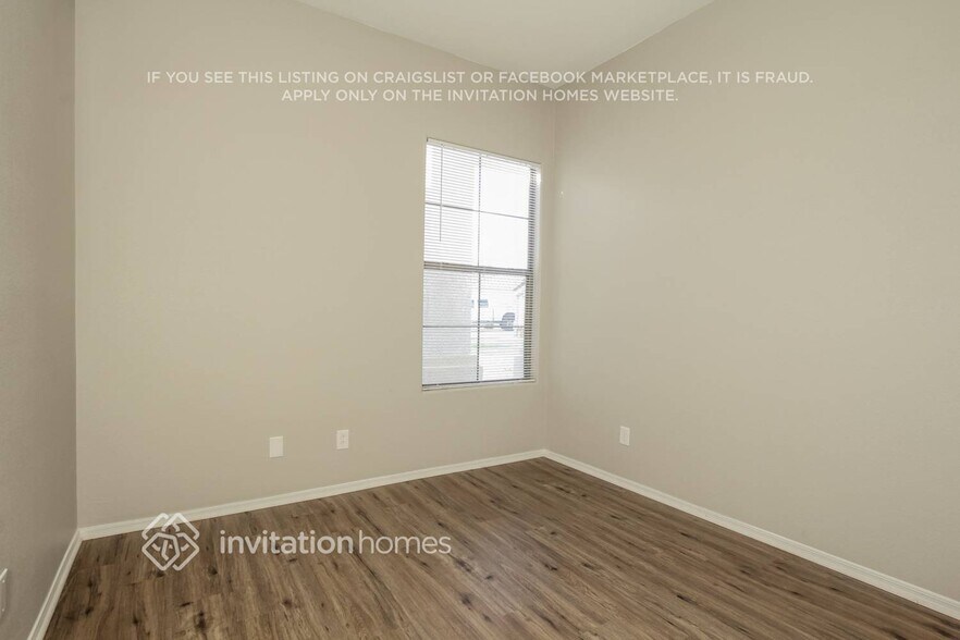 Building Photo - 16003 N Lasso Dr