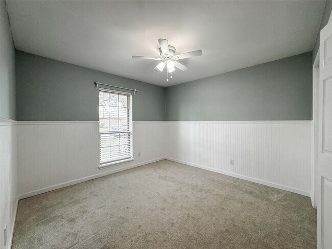 Building Photo - 5208 Carmona Ln