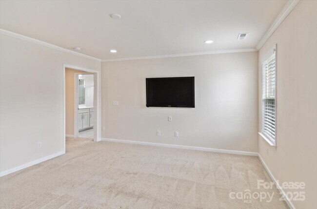 Building Photo - 4029 Spring Garden St