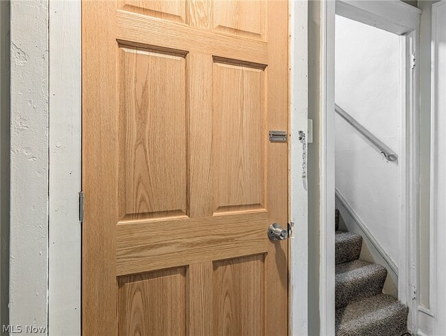 Building Photo - 1268 Pondview Ave