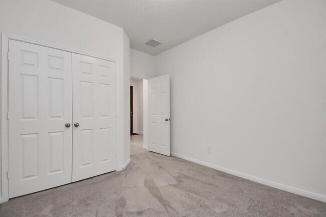 Building Photo - 2030 Domeniko Dr