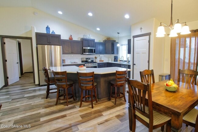 Building Photo - 4679 Gumwood Cir