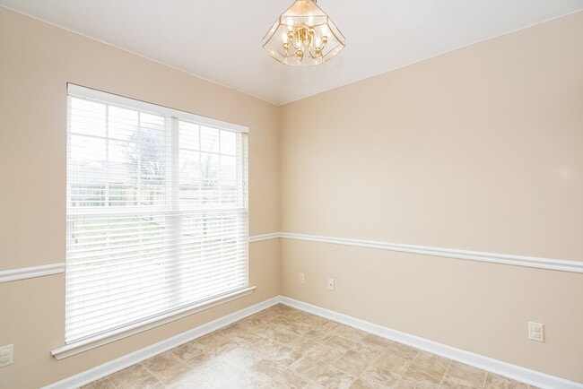 Building Photo - 5400 Milton Ridge Dr