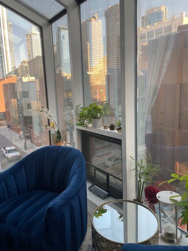 sunroom - 2301 Cherry St