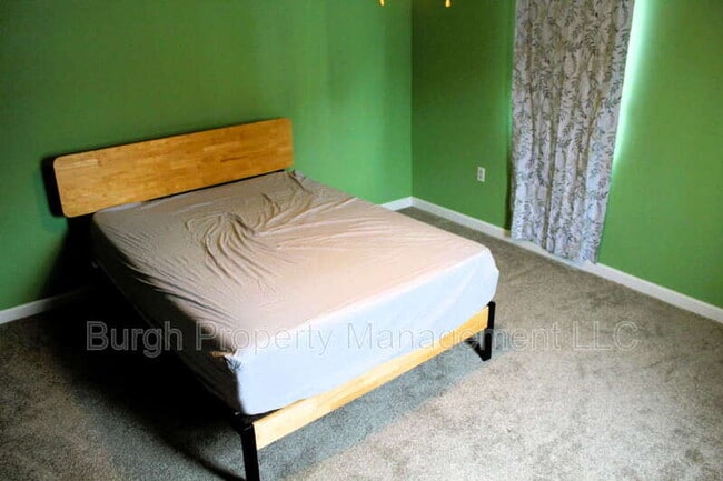 Building Photo - 5114 Lotus Wy