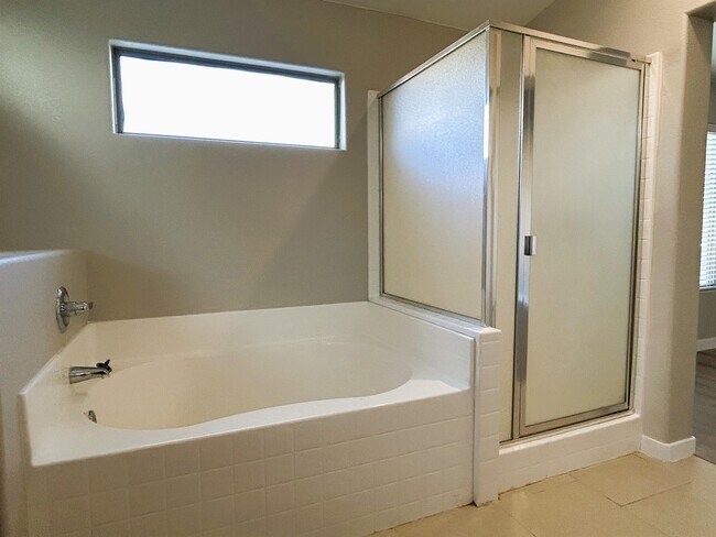 Building Photo - 6084 Villa Trieste Ct