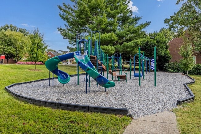 Building Photo - 111 Tyne Dr