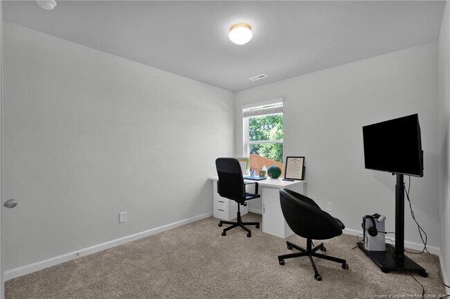 Building Photo - 156 Chinook Ln