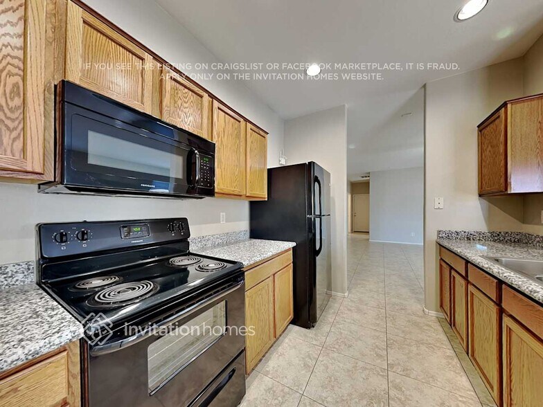 Building Photo - 2310 N 92nd Dr