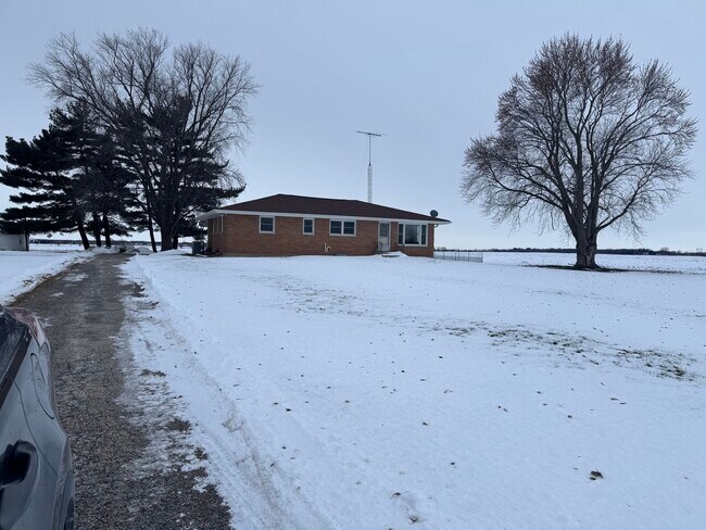 Building Photo - 11268 Faxon Rd