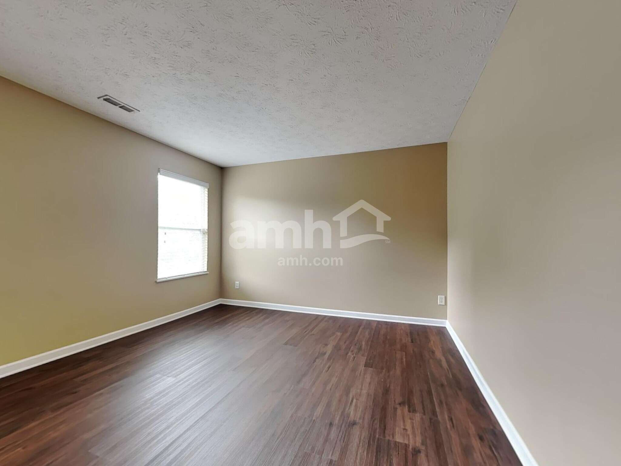 Building Photo - 150 Brittony Woods Dr