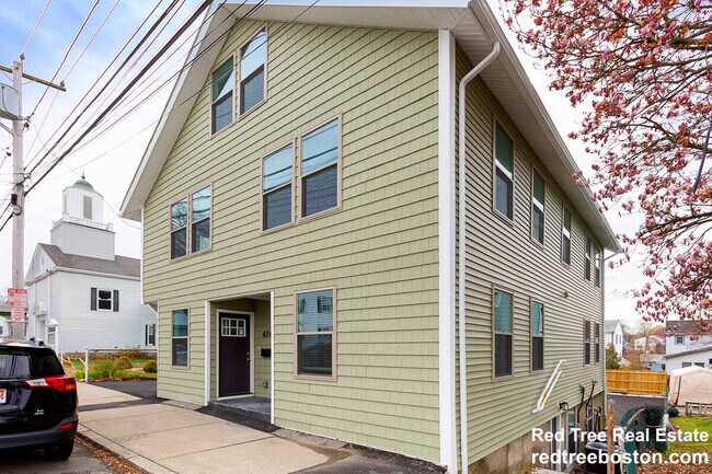 Building Photo - 476 Fulton St