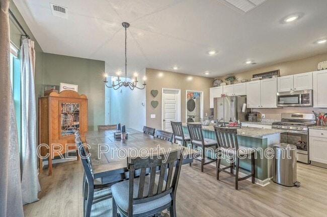 Building Photo - 302 Fox Gap Rd