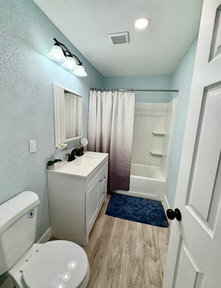 Building Photo - 15769 W Hanford Armona Rd