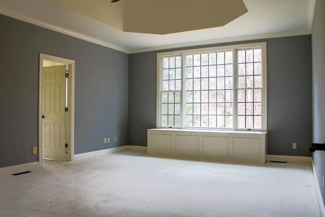 Building Photo - 935 Garth Rd