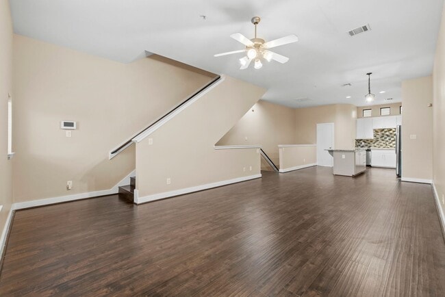Building Photo - Gated 2BR Townhome Just Minutes from the T...