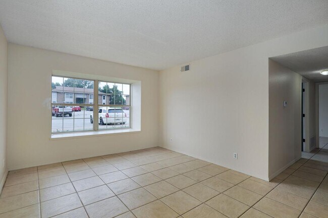 Building Photo - 310 Fairway Ave