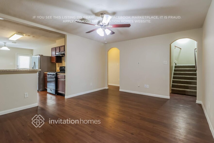 Building Photo - 6350 Scotchwood Dr