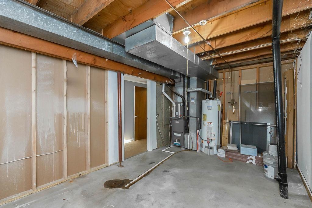 Building Photo - 1425 Martway Cir