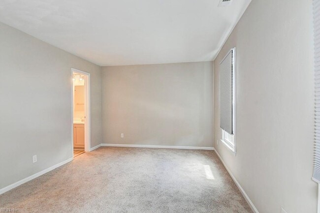 Building Photo - 435 Wayman Ln