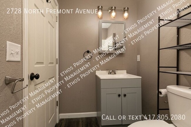 Building Photo - 2728 N Fremont Ave