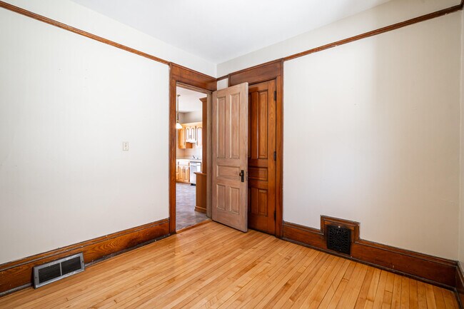 Building Photo - 1506 N Jackson St