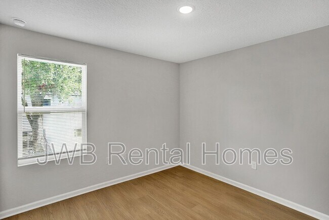 Building Photo - 1617 Windle St