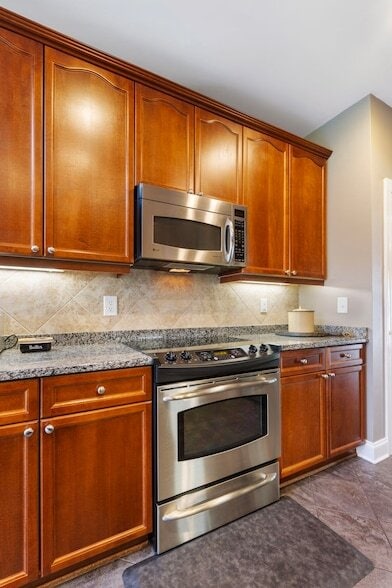 Building Photo - 1140 Frenchtown Ln