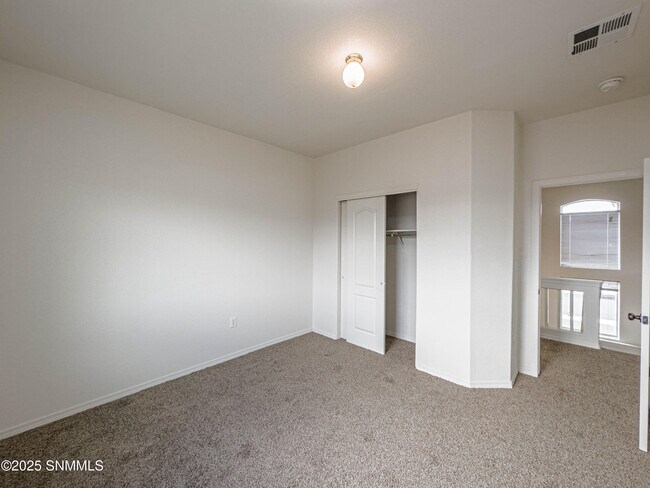 Building Photo - 3742 Piedras Negras Dr