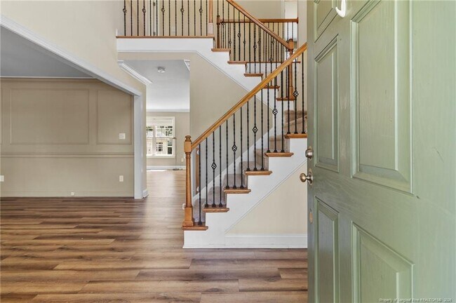 Building Photo - 5802 Rainsford Dr