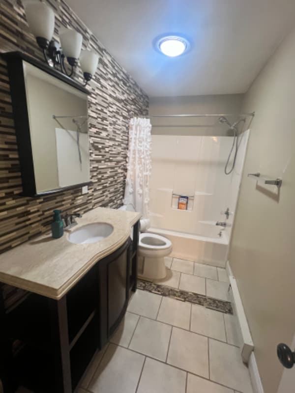 Building Photo - 4903 Chelsea Cove N