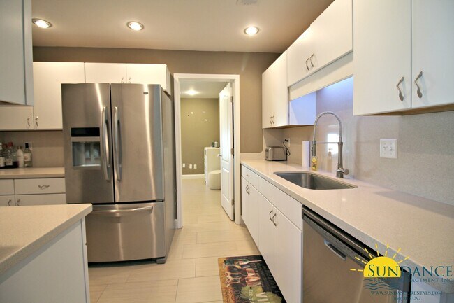 Building Photo - Great 4 Bedroom Home in Fort Walton