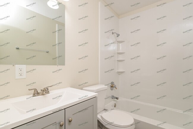 Building Photo - 3564 Norberg Dr