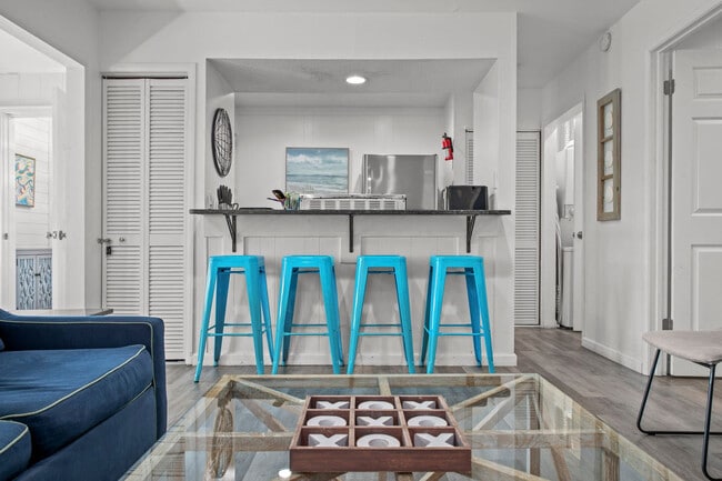 Building Photo - 4000 Gulf Terrace Dr