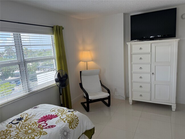Building Photo - 1500 S Ocean Blvd