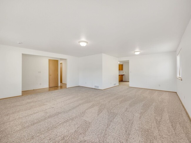 Building Photo - 1525 7th St