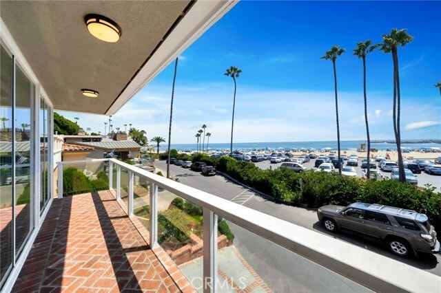 Building Photo - 3116 Breakers Dr