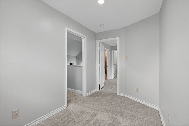 Building Photo - 3705 Whisper Walk