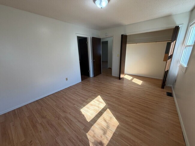 Building Photo - 2310 Blackthorn Dr